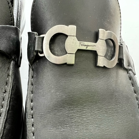 Salvatore Ferragamo black leather men classic slip ons shoes size 10EE main image 6